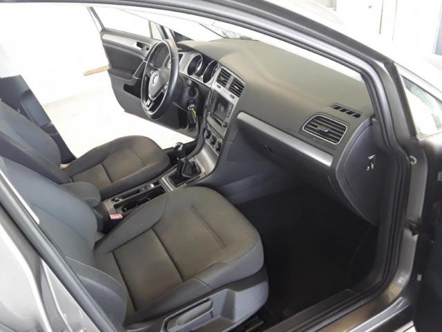 Volkswagen Golf image 4