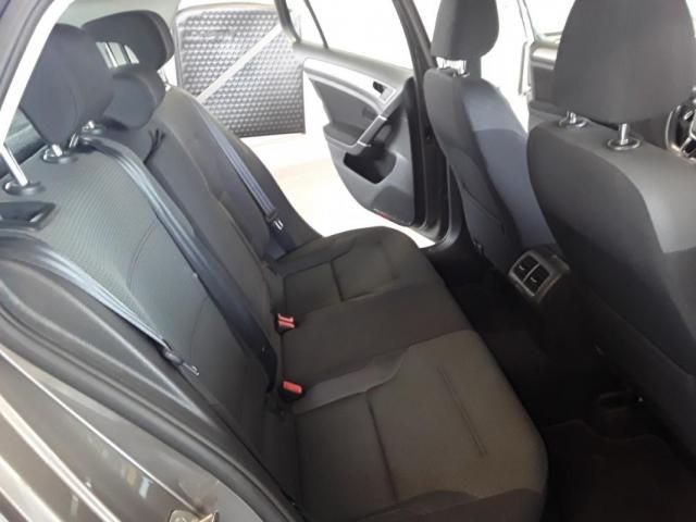 Volkswagen Golf image 9