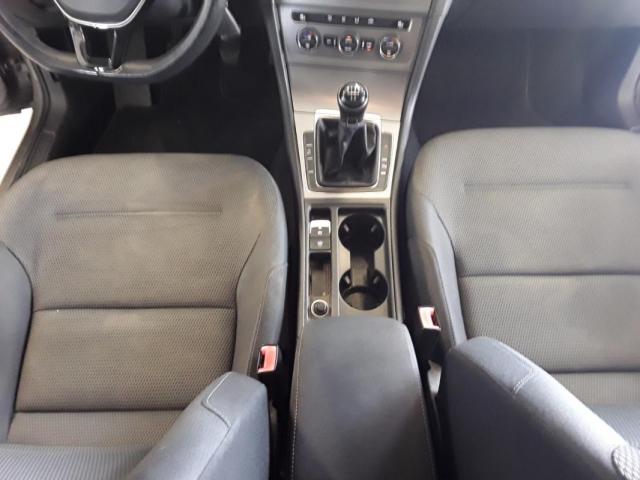 Volkswagen Golf image 3