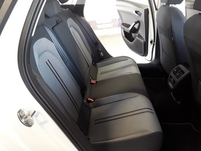 Seat Leon image 2