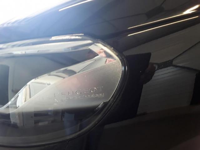 Peugeot Traveller image 9
