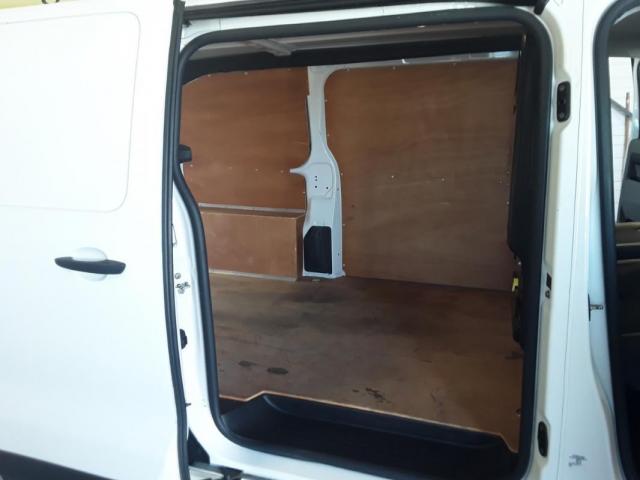 Peugeot Expert image 4
