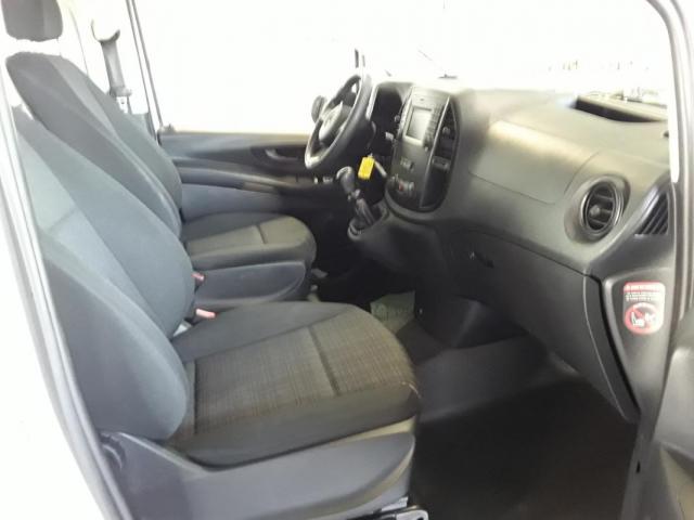 Mercedes Benz Vito Mixto image 1