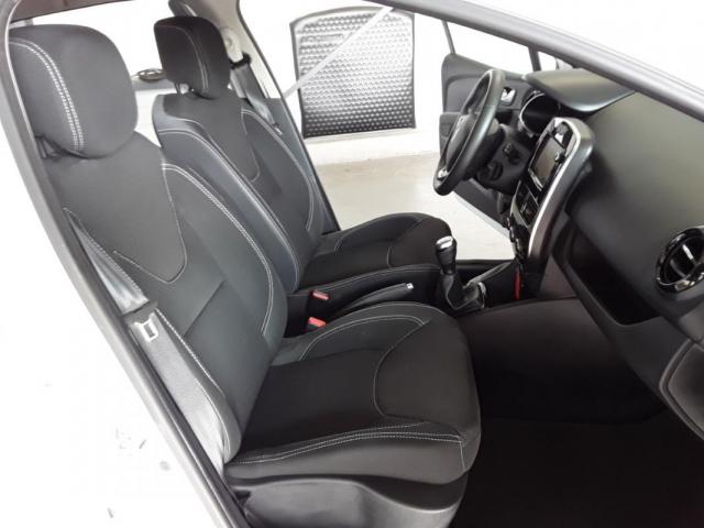 Renault Clio image 9