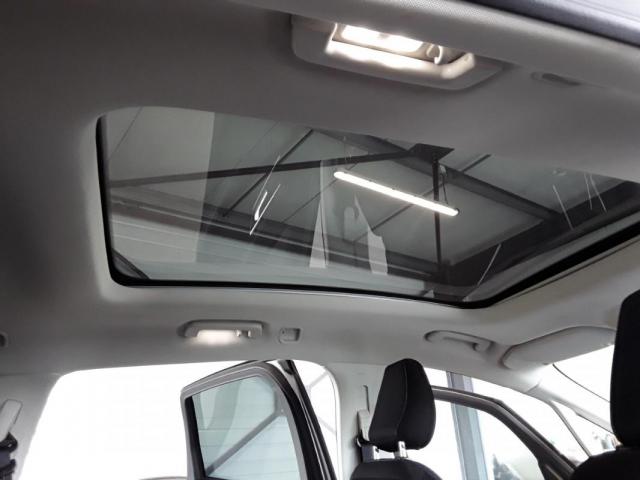 Ford S-Max image 2
