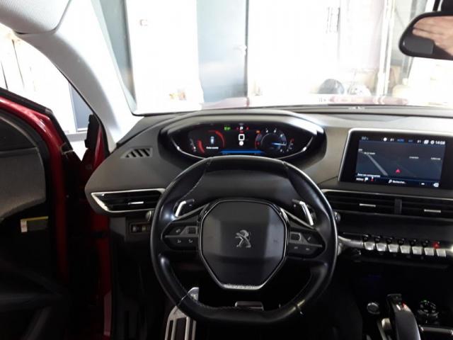 Peugeot 3008 image 2