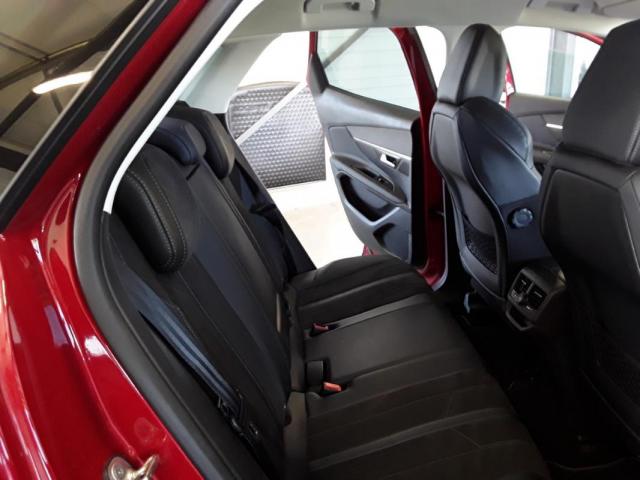 Peugeot 3008 image 8