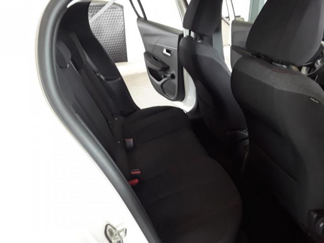 Peugeot 208 image 5