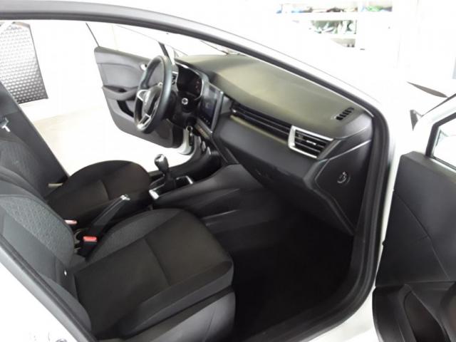 Renault Clio image 2