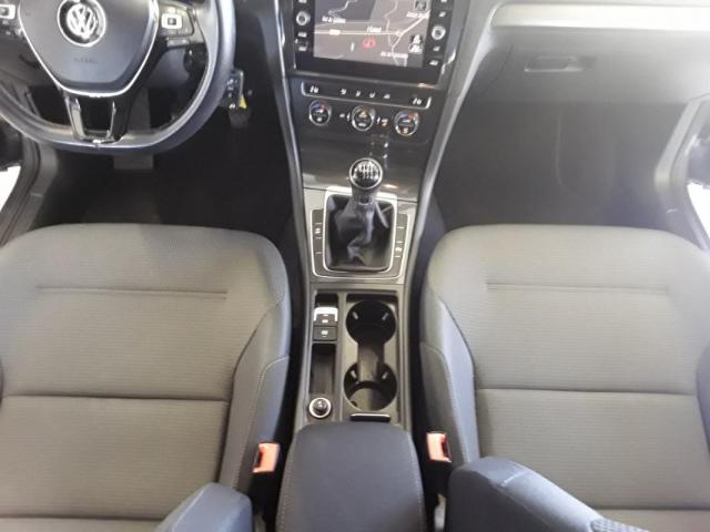 Volkswagen Golf image 4
