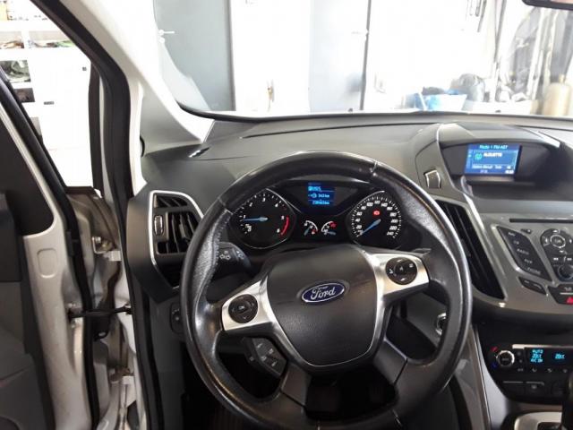 Ford C-Max image 6