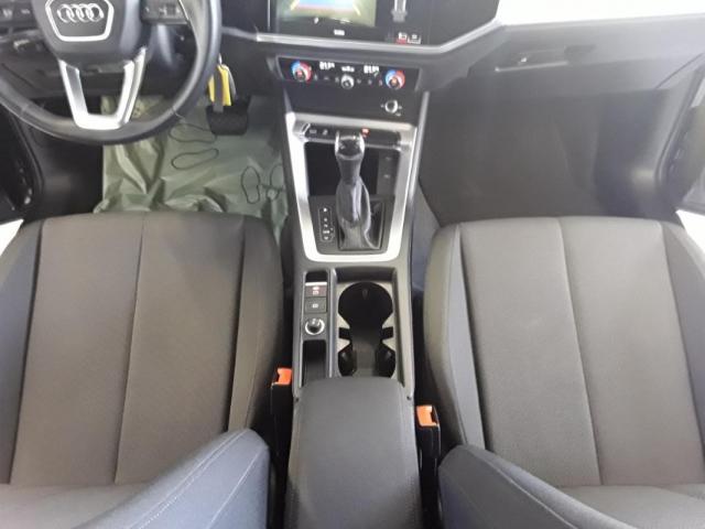 Audi Q3 image 1