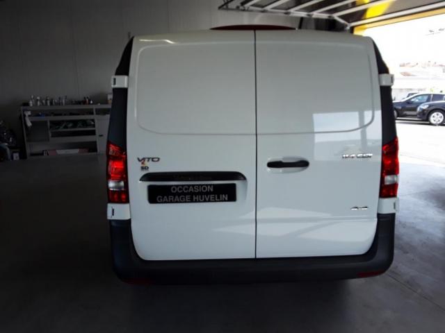 Mercedes Benz Vito image 2