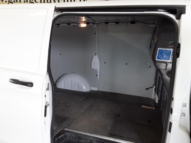 Mercedes Benz Vito image 6