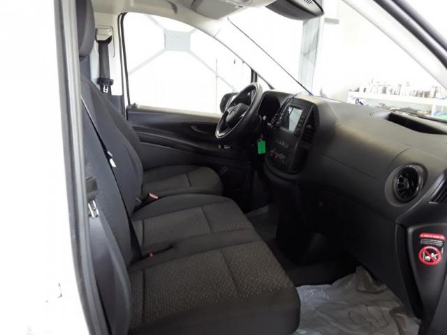 Mercedes Benz Vito image 3