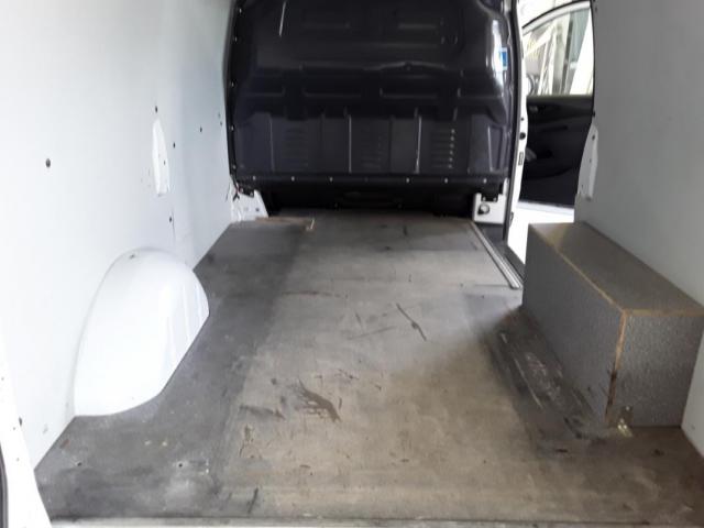 Mercedes Benz Vito image 9