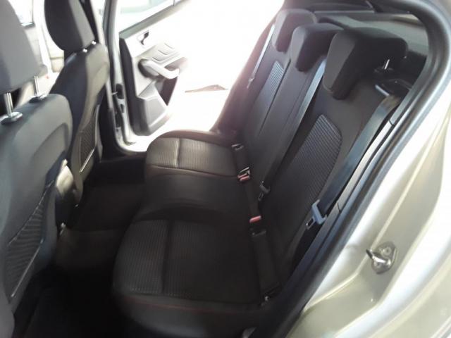 Ford Focus image 9