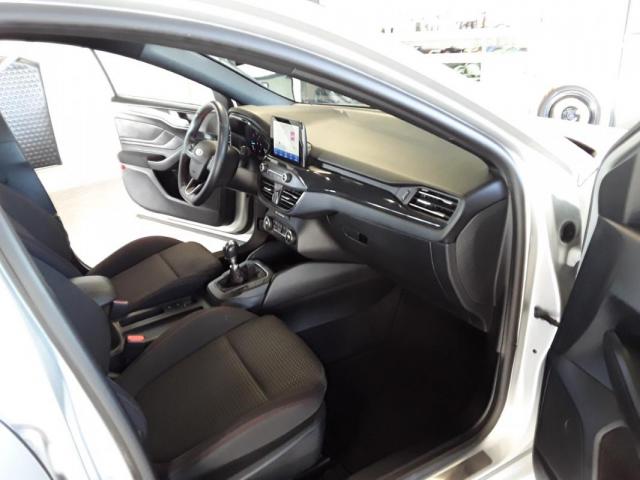Ford Focus image 6