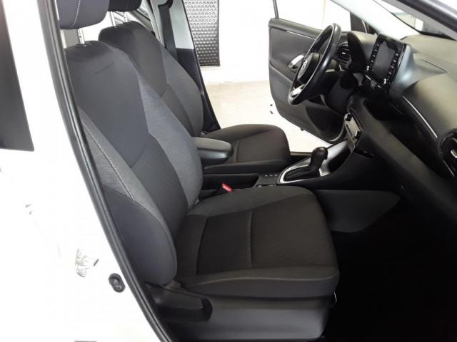 Toyota Yaris image 2