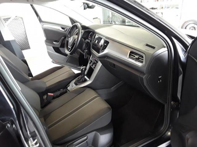 Volkswagen T-Roc image 8