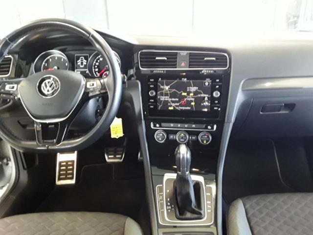 Volkswagen Golf image 6