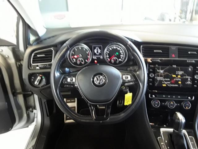 Volkswagen Golf image 8