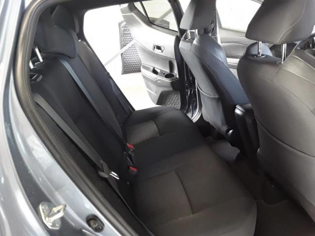 Toyota C-Hr image 7