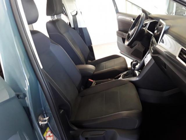 Volkswagen T-Roc image 7