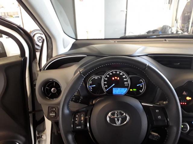 Toyota Yaris image 6