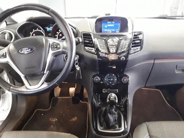 Ford Fiesta image 5