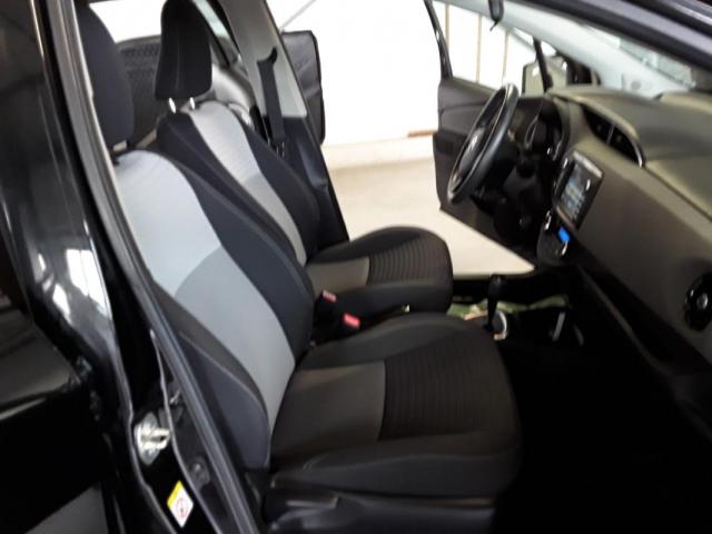 Toyota Yaris image 8