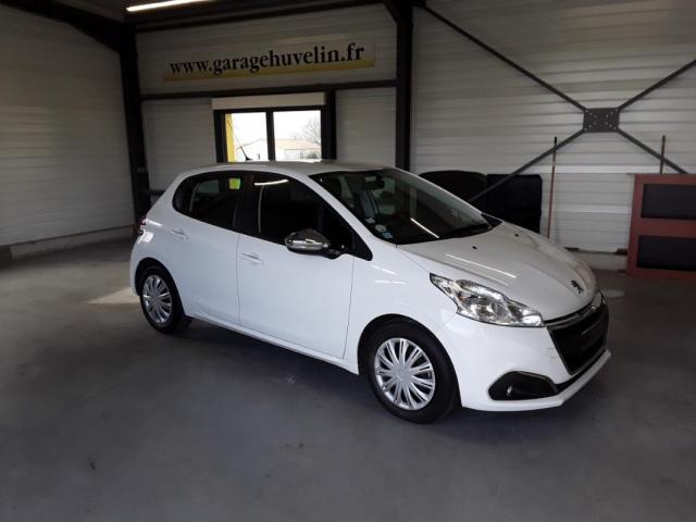 Peugeot 208 image 9