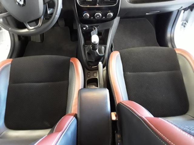 Renault Clio image 6