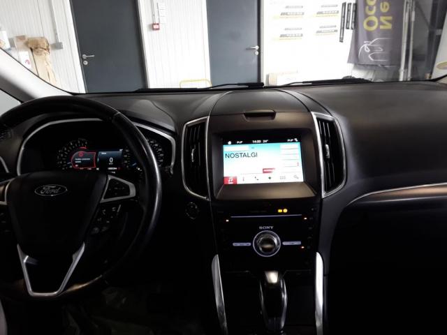 Ford S-Max image 2