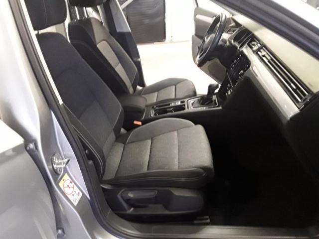 Volkswagen Passat Sw image 3