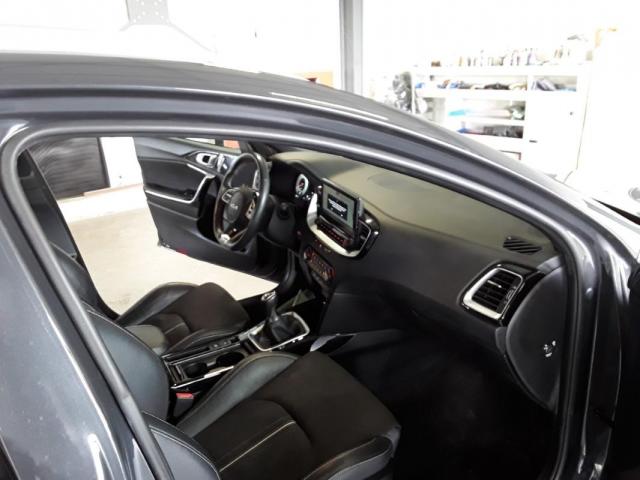 Kia Cee'D_sw image 6