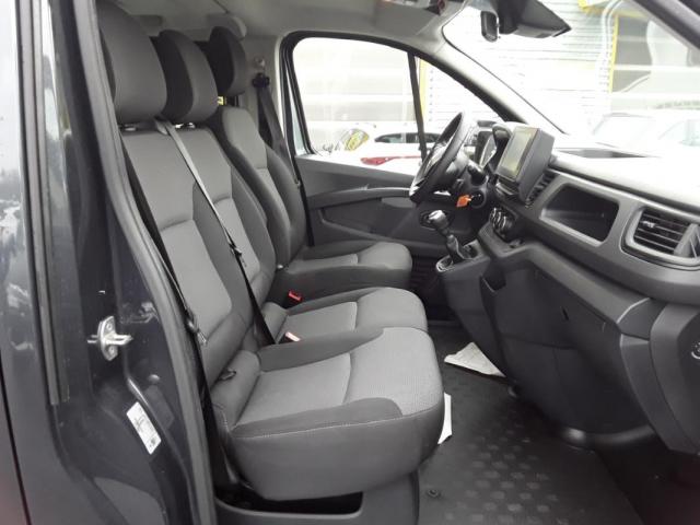 Renault Trafic image 5