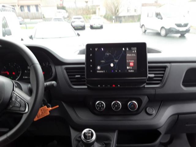 Renault Trafic image 6