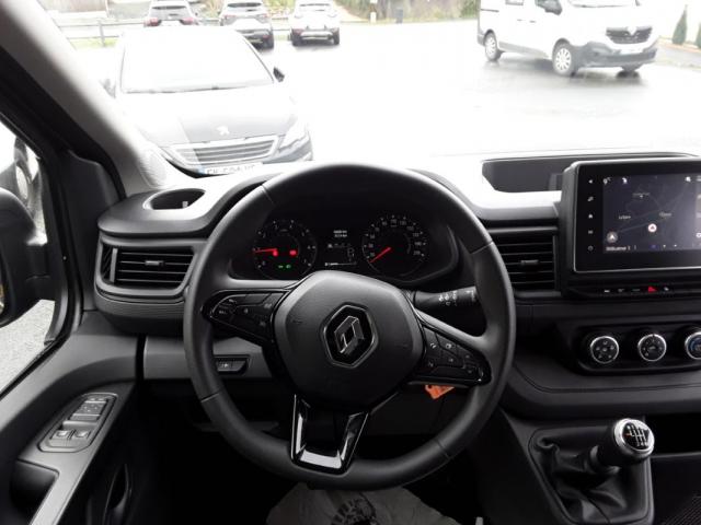 Renault Trafic image 8