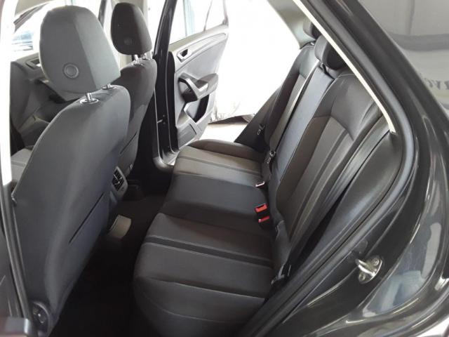 Volkswagen T-Roc image 6