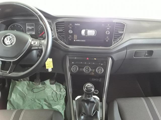 Volkswagen T-Roc image 3