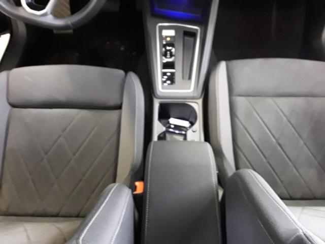 Volkswagen Golf image 7