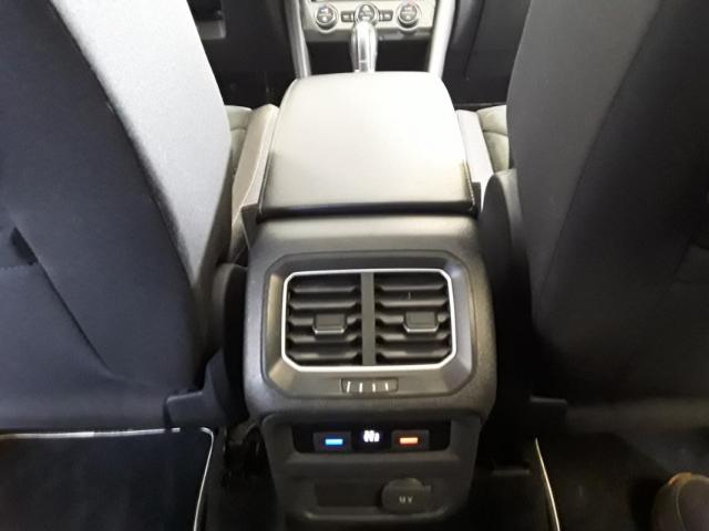 Volkswagen Tiguan image 9