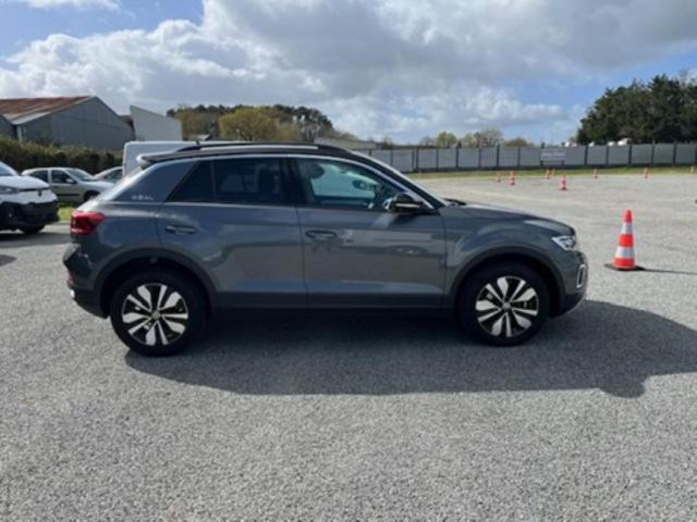 Volkswagen T-Roc image 6