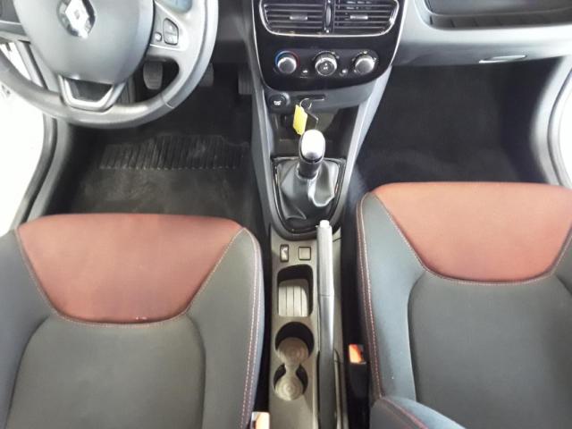 Renault Clio image 2