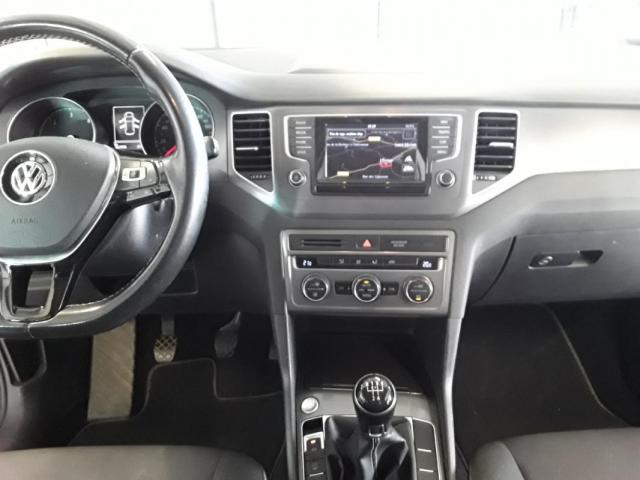 Volkswagen Golf Sportsvan image 8