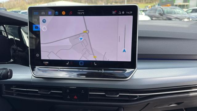 Volkswagen Golf image 4