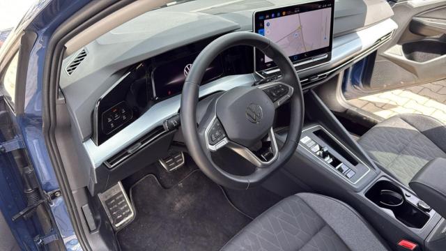 Volkswagen Golf image 6