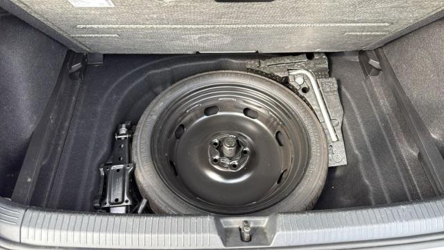 Volkswagen Golf image 8