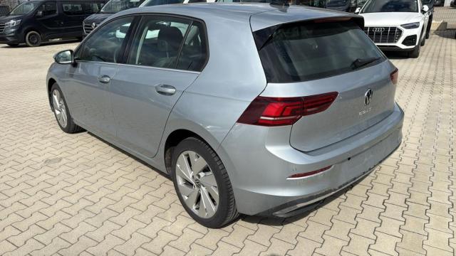 Volkswagen Golf image 1